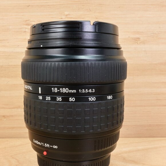 Olympus Zuiko Digital 18-180mm f/3.5-6.3 ED Zoom Lens for Four Thirds Mount - Picture 5 of 7